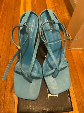 Raid Blue Strappy Square-Toe Women's Heels